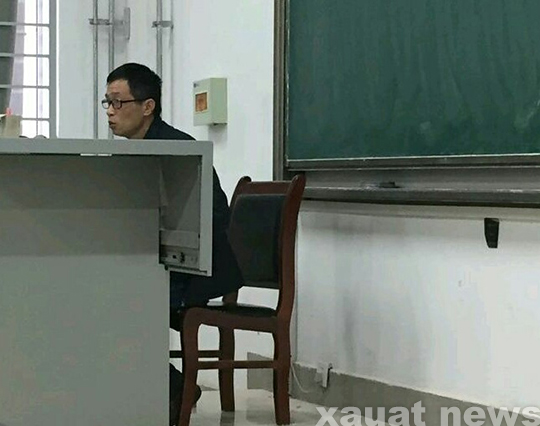 1李国平教授开讲.jpg
