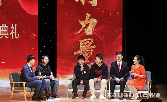 标兵宿舍代表访谈.jpg